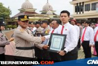 “Melalui penyerahan penghargaan ini, kami ingin menumbuhkan rasa bangga dan motivasi serta mendorong semangat para personel dalam memberikan pelayanan terbaik kepada masyarakat,