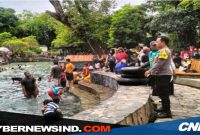 AKP Danang Esanto juga mengimbau kepada pengelola obyek wisata untuk selalu memperhatikan keselamatan wisatawan, terutama saat menggunakan fasilitas wisata air.